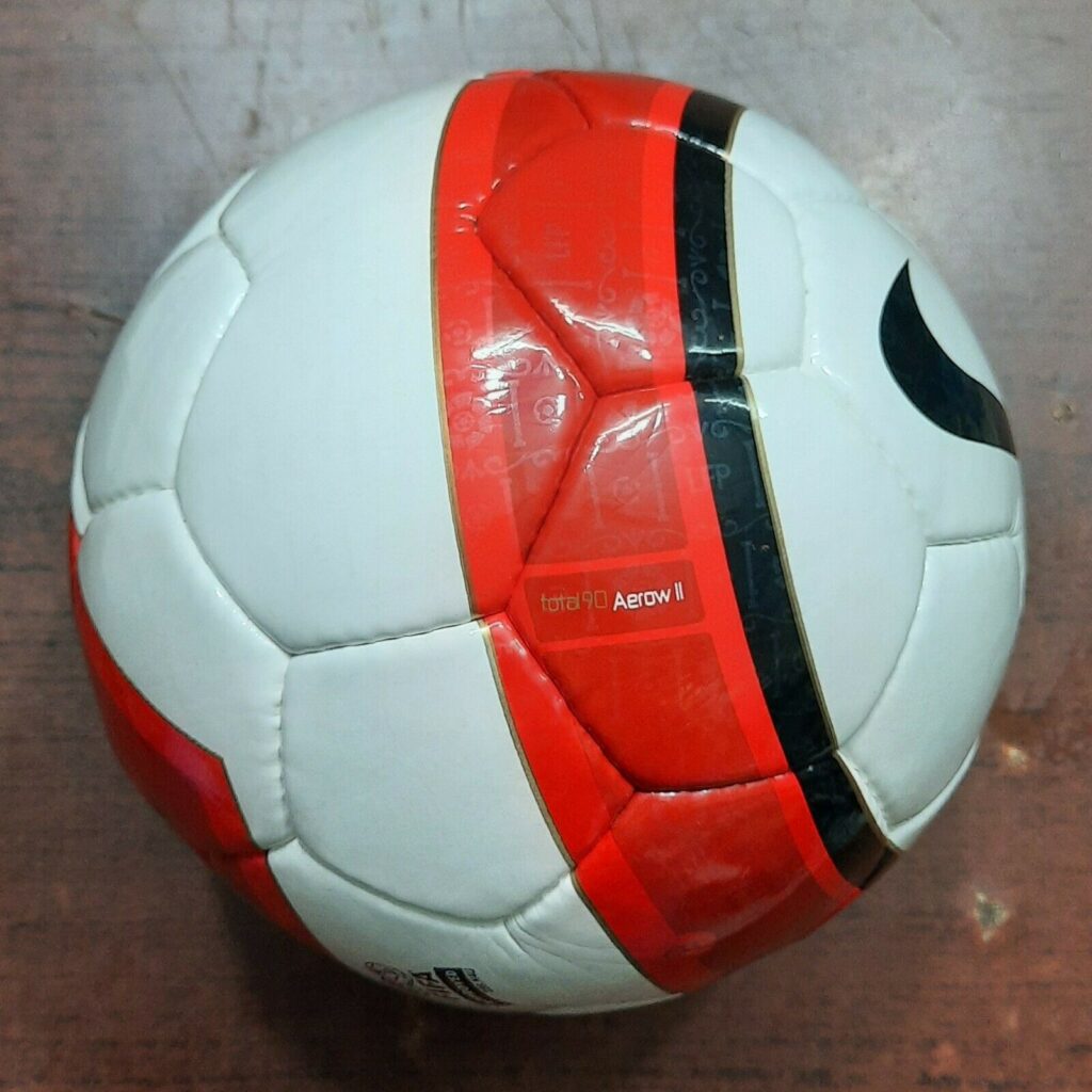 Pelota Nike T90 Aerow II Swift LFP 2006/07 Peru FC