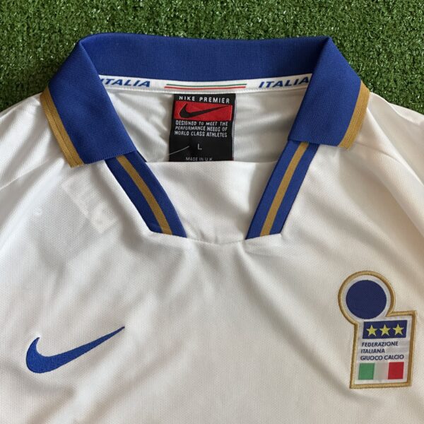 camiseta retro de Italia